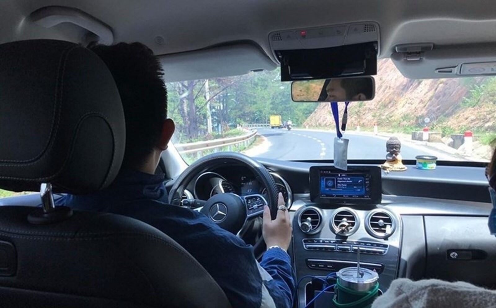 chạy xe quá tốc độ quy định