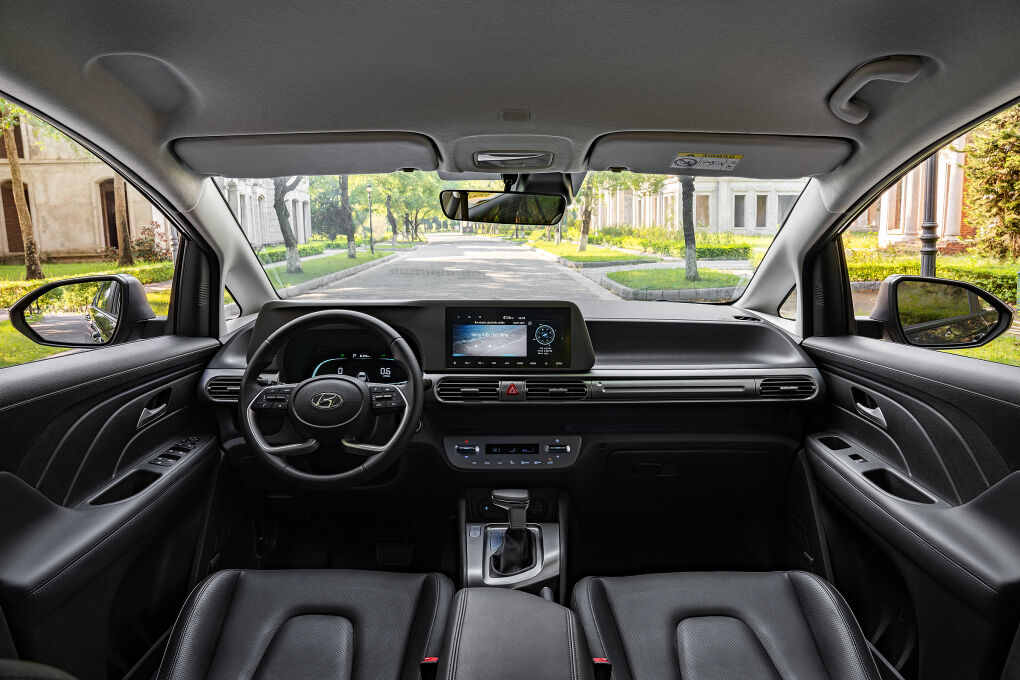Nội thất xe Hyundai Stargazer