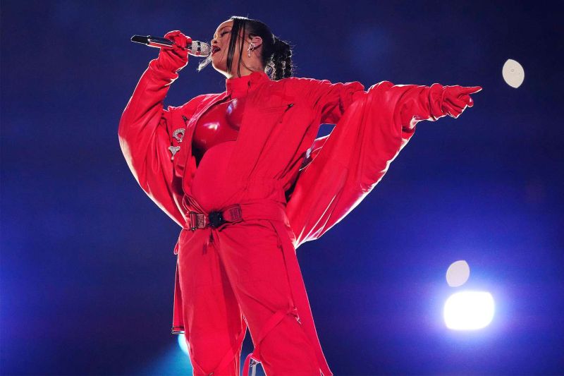 Rihanna tại Super Bowl 2023