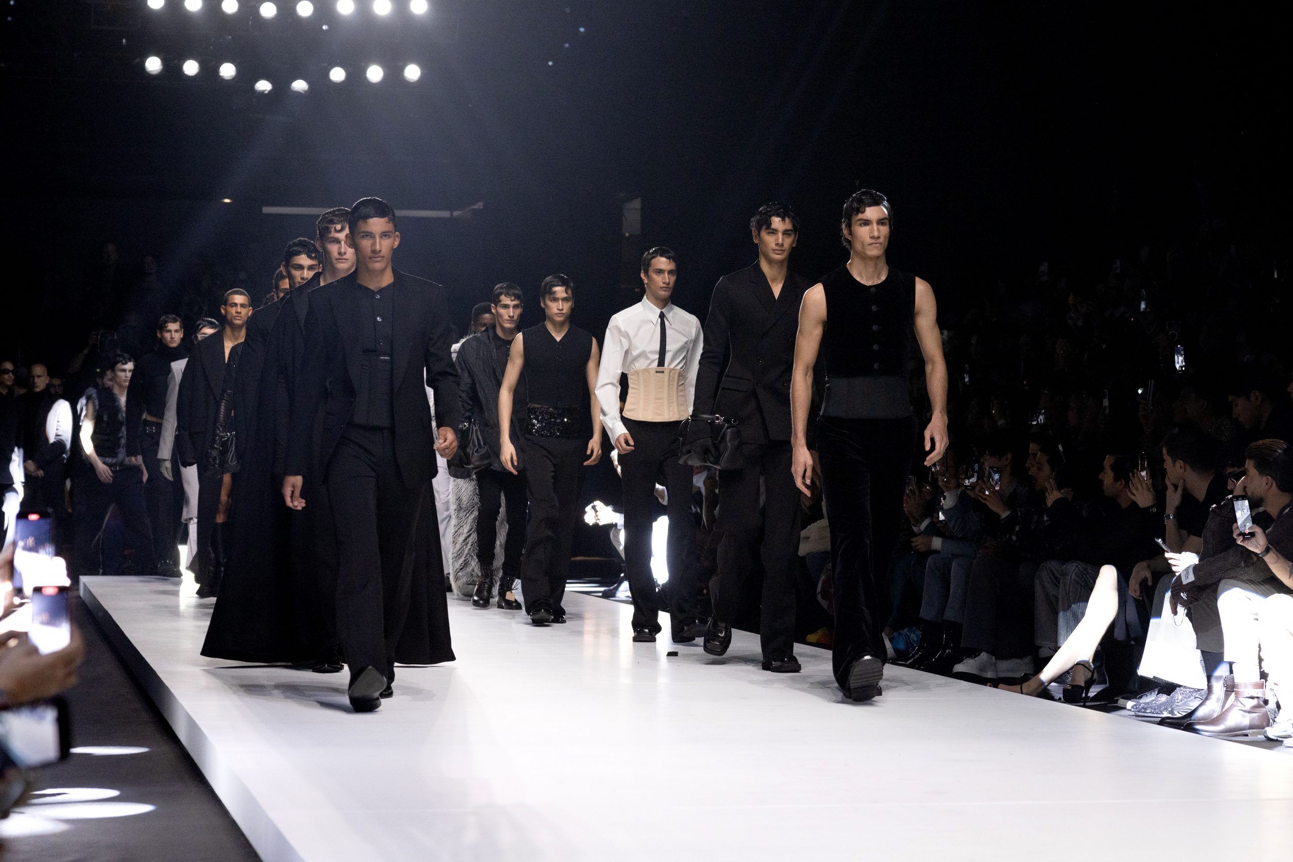 DG_MensFW23-24_Finale-2-scaled.jpg
