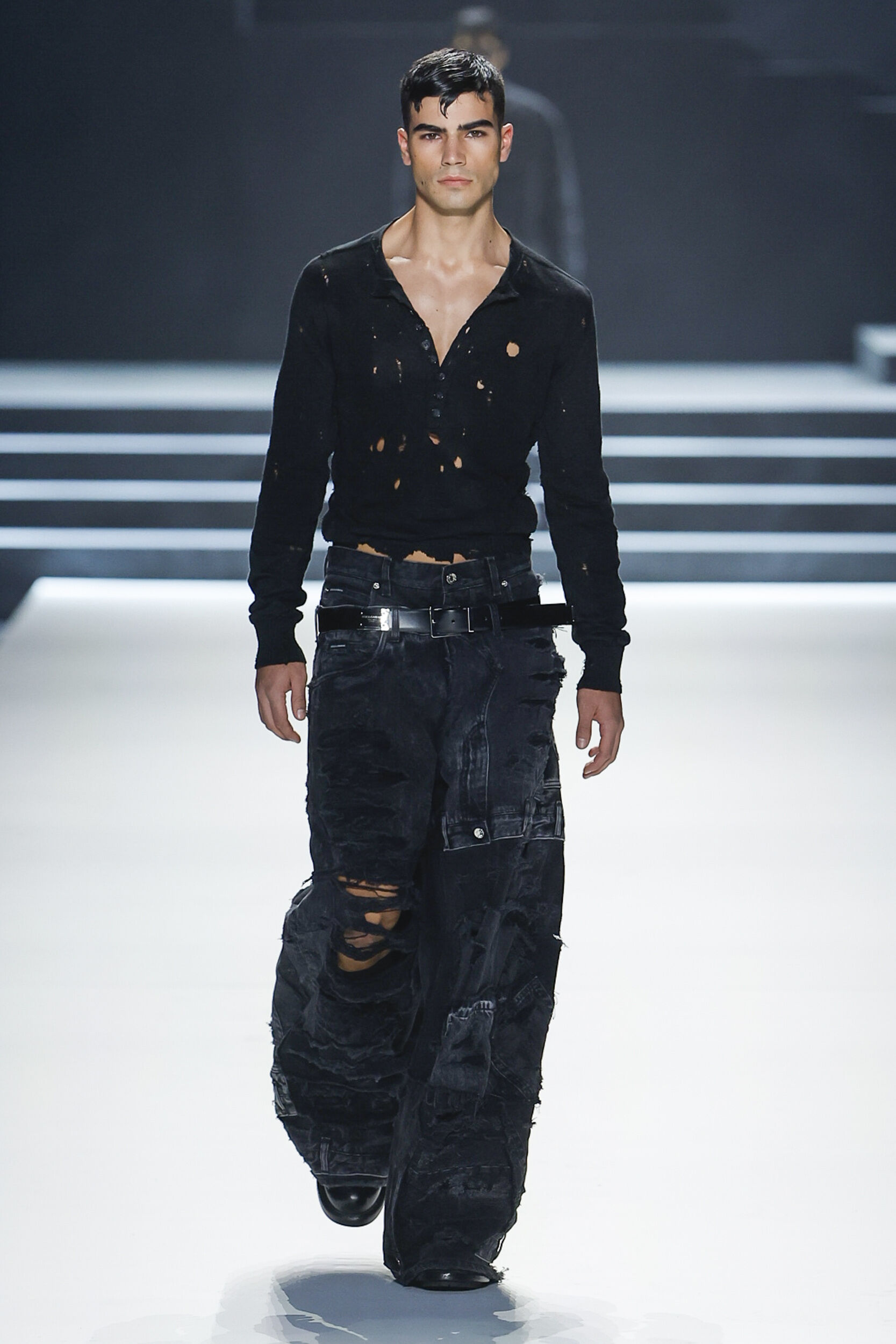 DG_MensFW23-24_Runway-47.jpg
