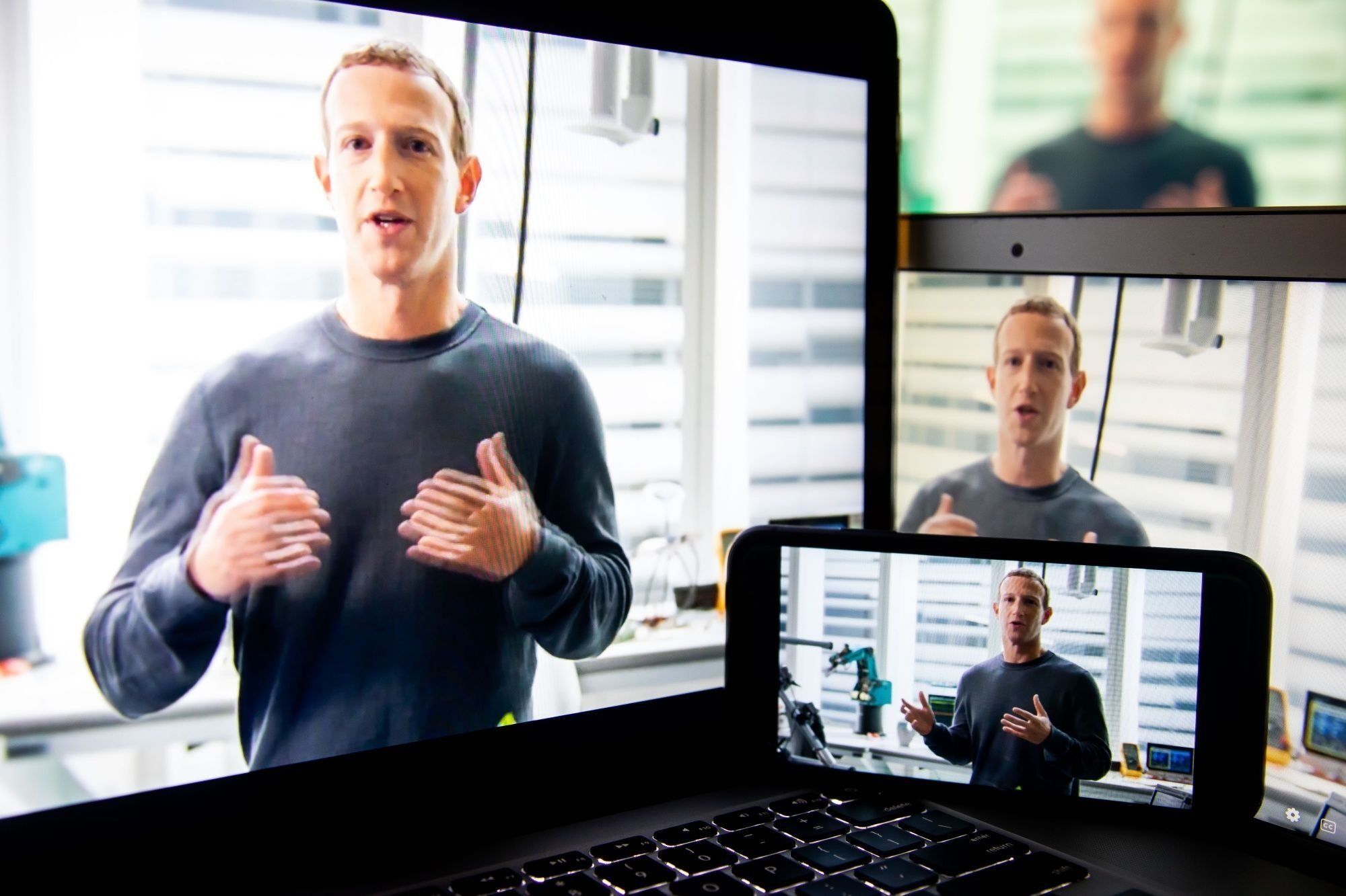 trả tiền để dùng Facebook