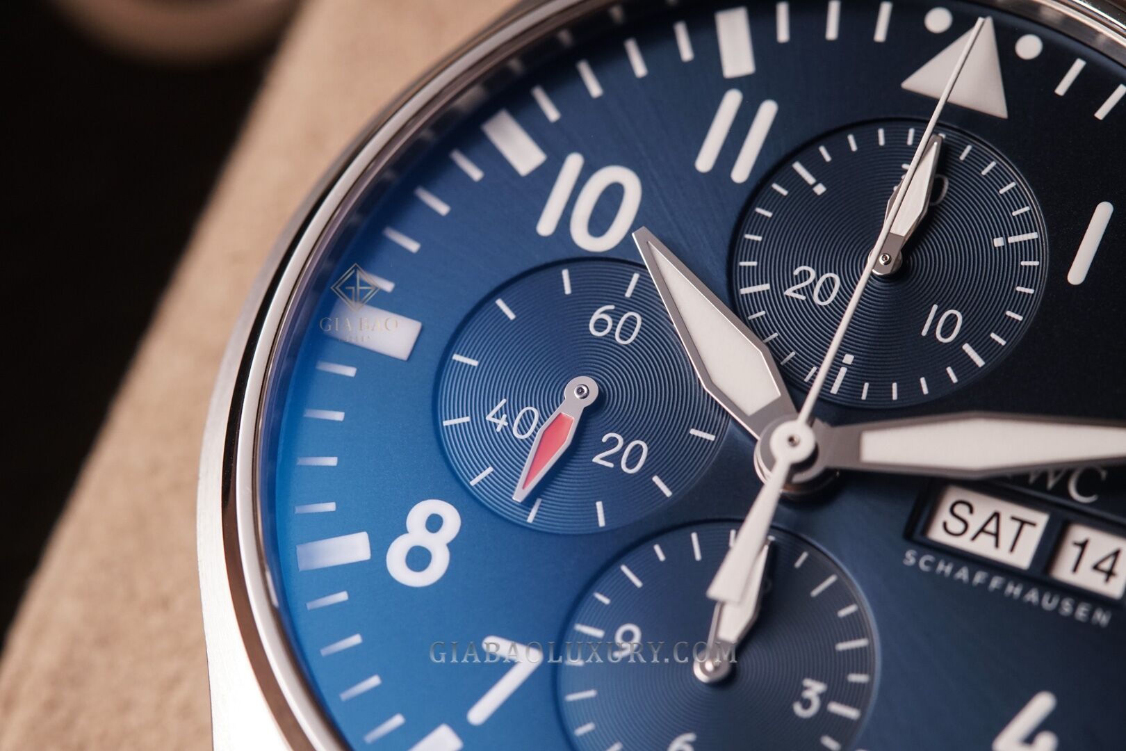 iwc-pilot-mat-xanh-12-of-19.jpg?v=1639732049384
