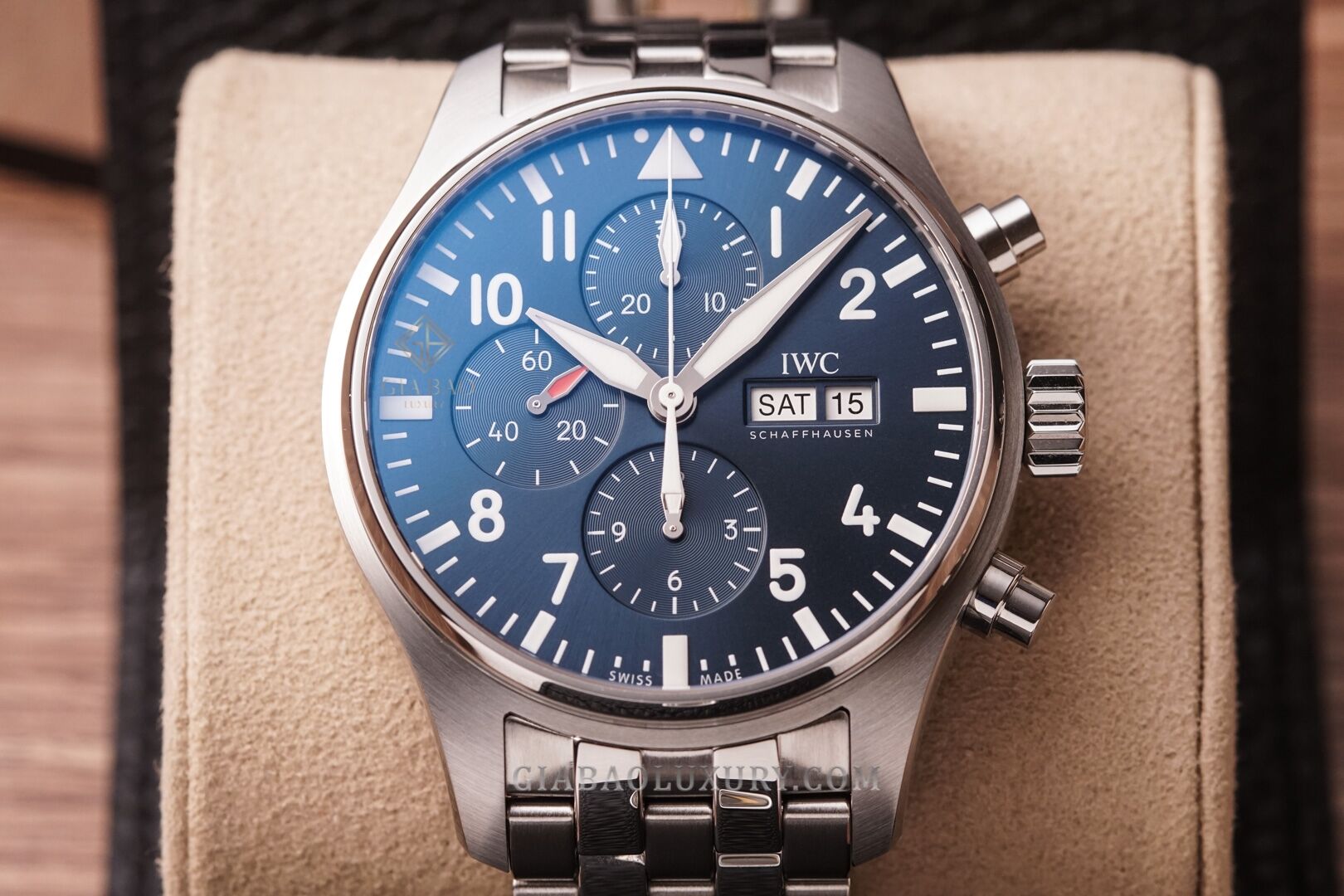 iwc-pilot-mat-xanh-15-of-19.jpg?v=1639732086302