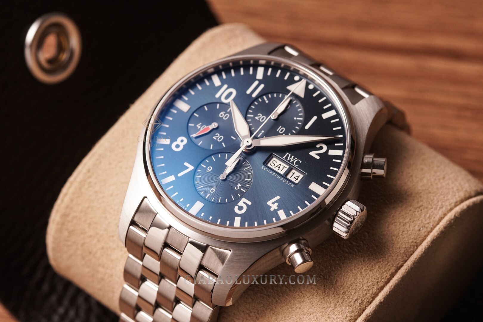iwc-pilot-mat-xanh-9-of-19.jpg?v=1639731992014