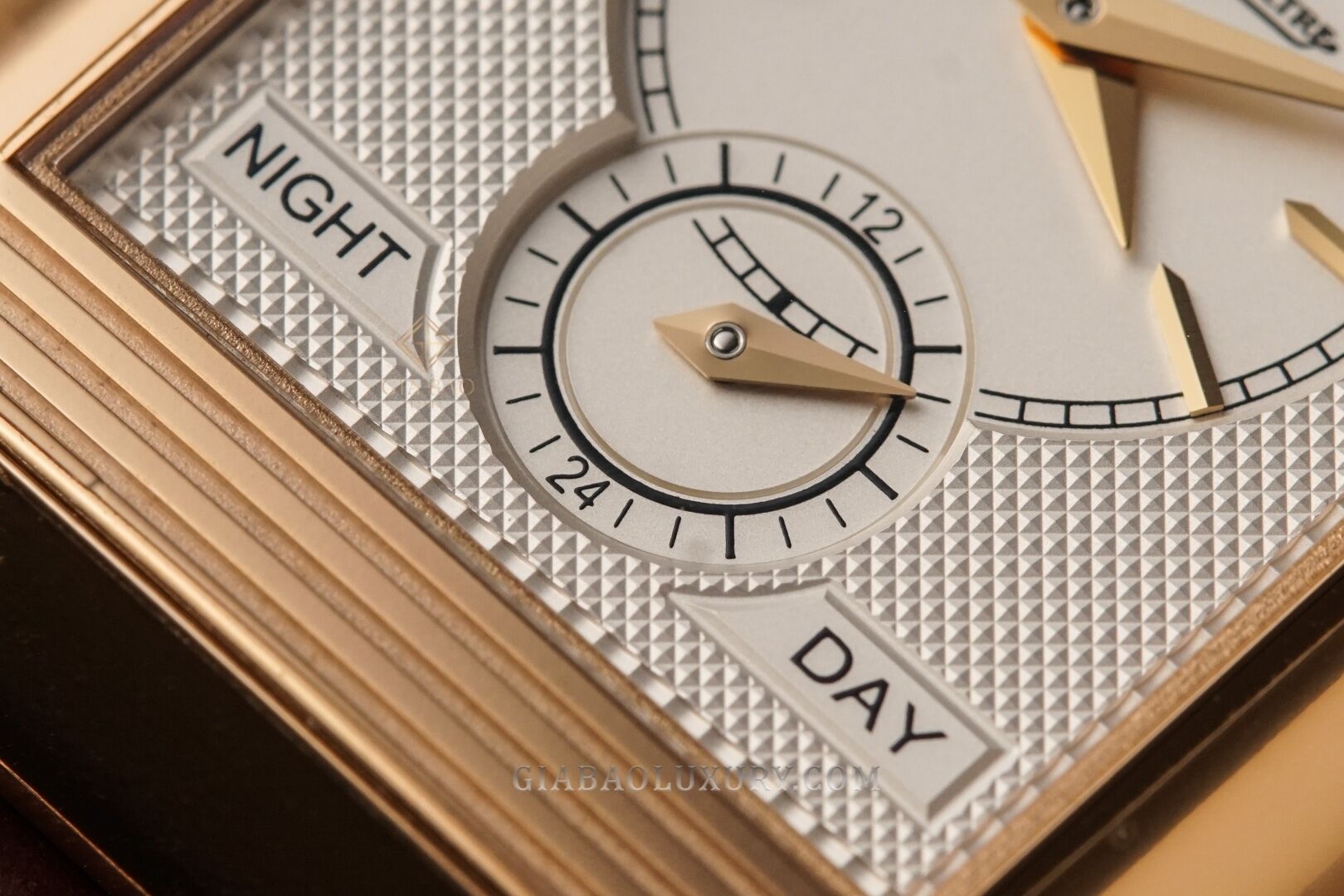 jlc-reverso-do-19-of-34.jpg?v=1636431285396