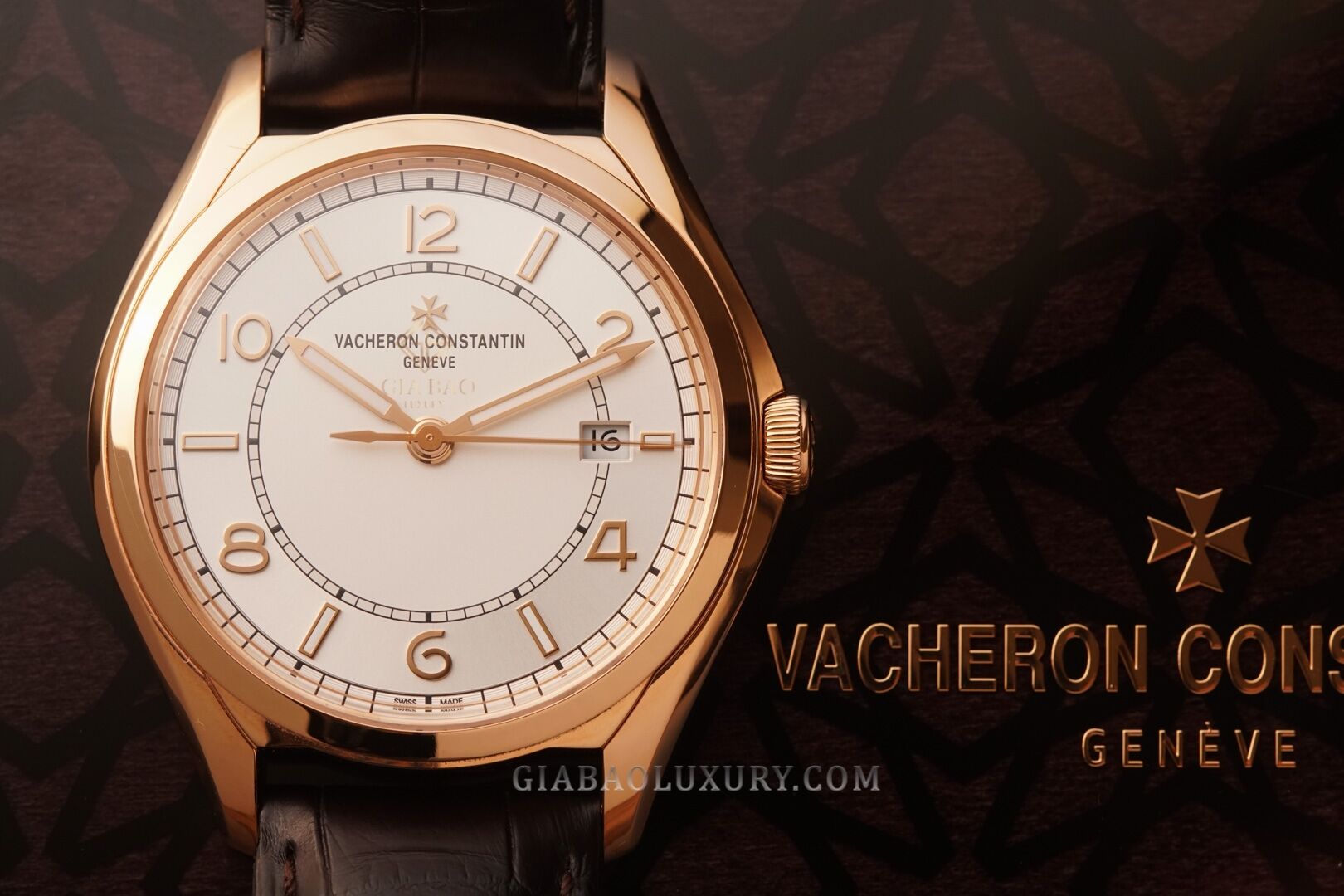 Review đồng hồ Vacheron Constantin Fiftysix 4600E vàng hồng