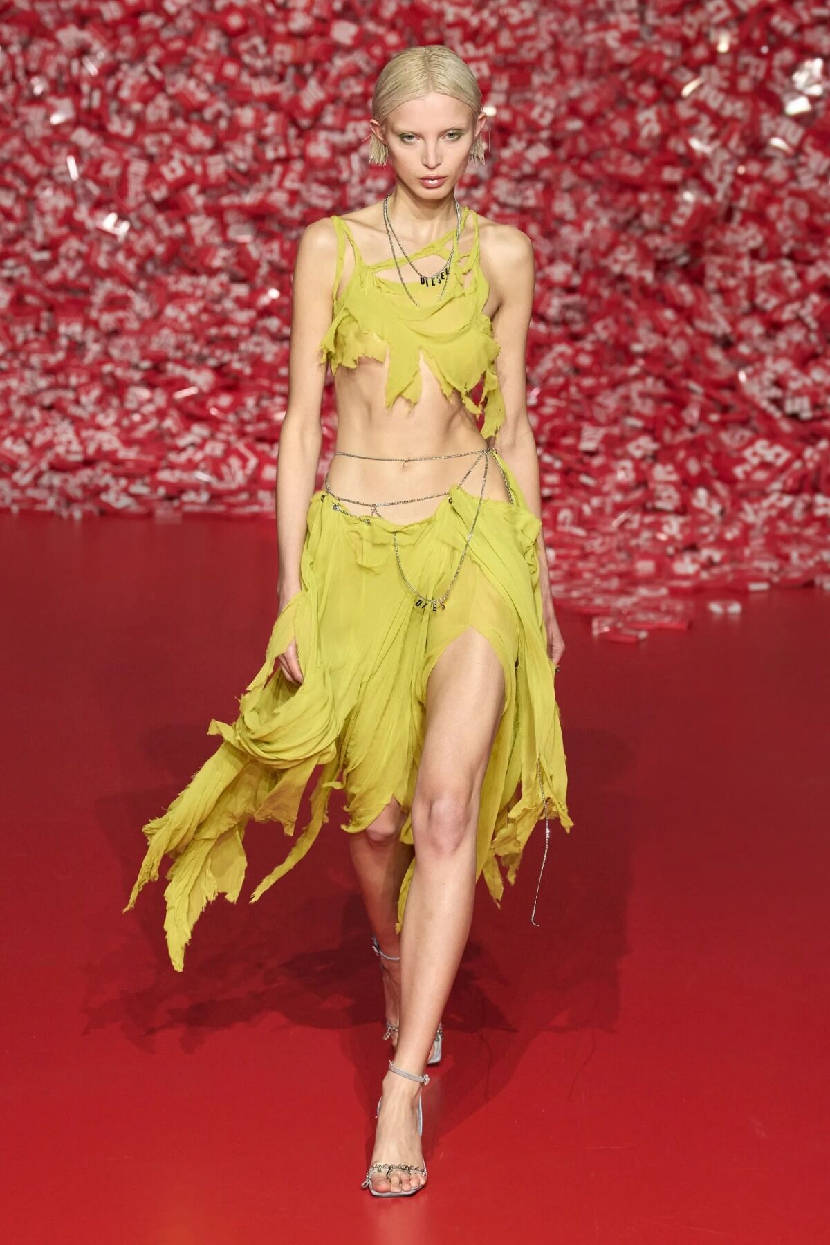 00048-diesel-fall-2023-ready-to-1677142136.jpg?w=1200&h=0&q=100&dpr=1&fit=crop&s=bRjfL4wvbFPyjglm6mMaXw