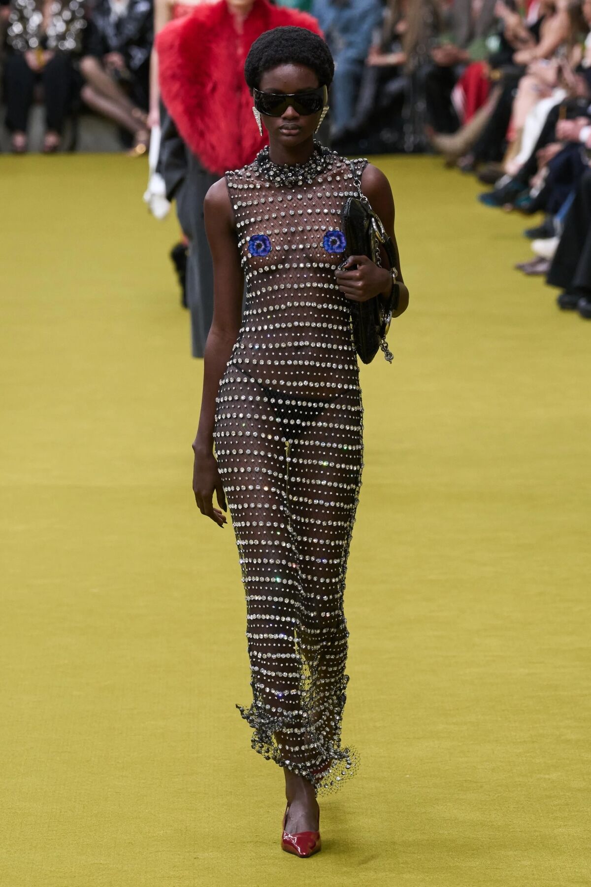 00030-gucci-fall-2023-ready-to-w-1677298620.jpg?w=1200&h=0&q=100&dpr=1&fit=crop&s=rHb5OTuMj3GSfFRYZtyDCw