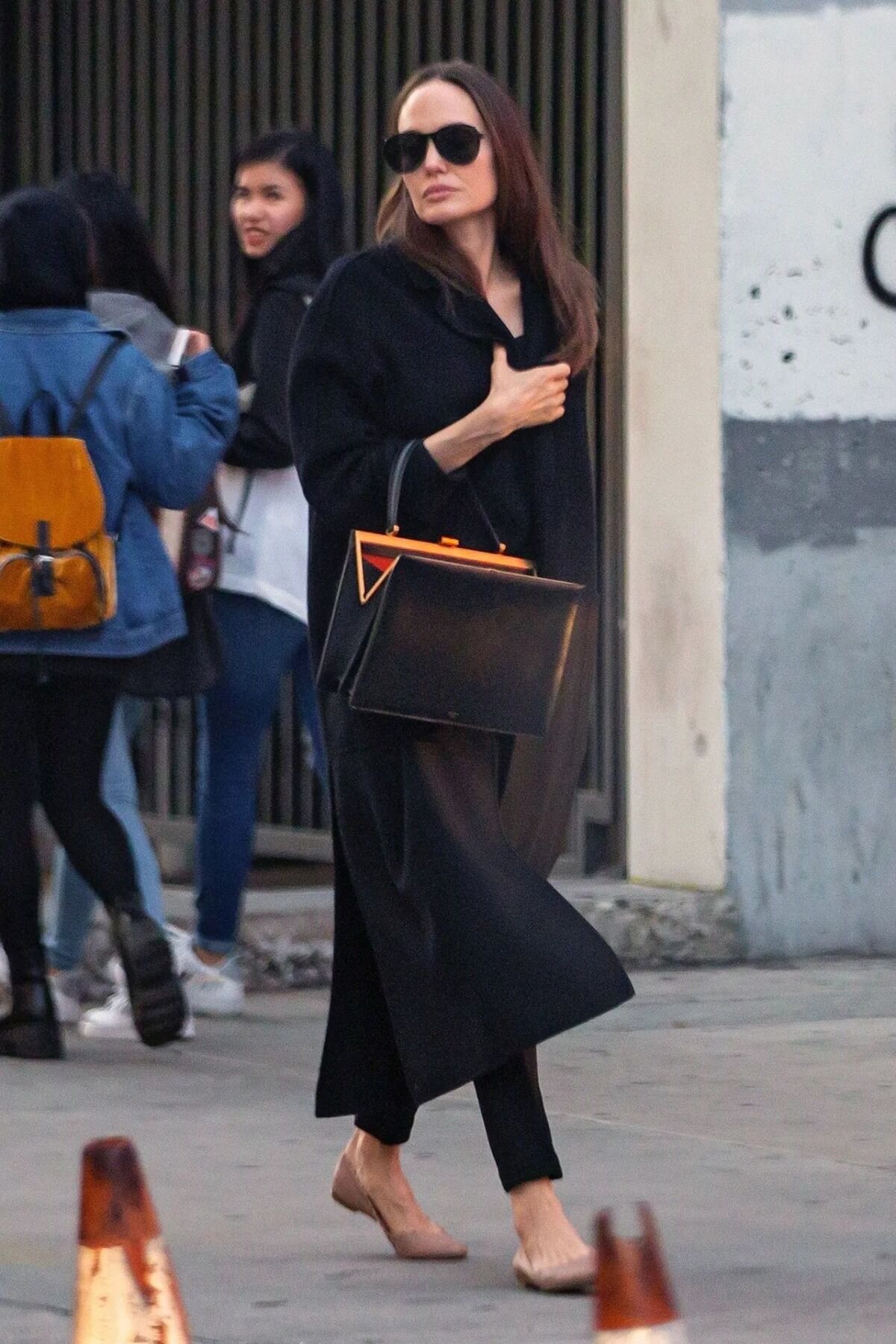 angelina-jolie-2-1676363156.jpg?w=1200&h=0&q=100&dpr=1&fit=crop&s=hideTYbXeWHT_UKLV1EC4g