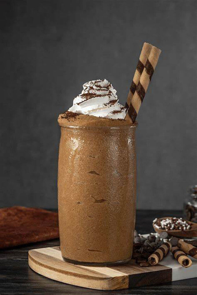 cafe-5814-1677344719.jpg?w=680&h=0&q=100&dpr=1&fit=crop&s=MRjHh7YeAdin6f-T0MRDYA