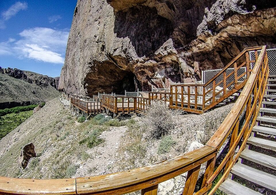 Cueva-de-las-Manos-ivivu-2