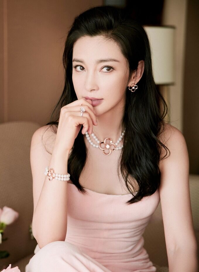Ly-Bang-Bang-2-9751-1675761957.jpg?w=680&h=0&q=100&dpr=1&fit=crop&s=i3Pxl-aKwnQjH5p5ITczQw