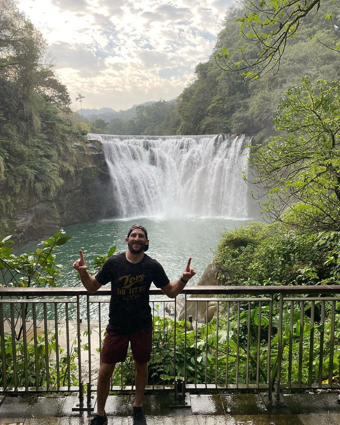 Shifen -Waterfall-ivivu-2