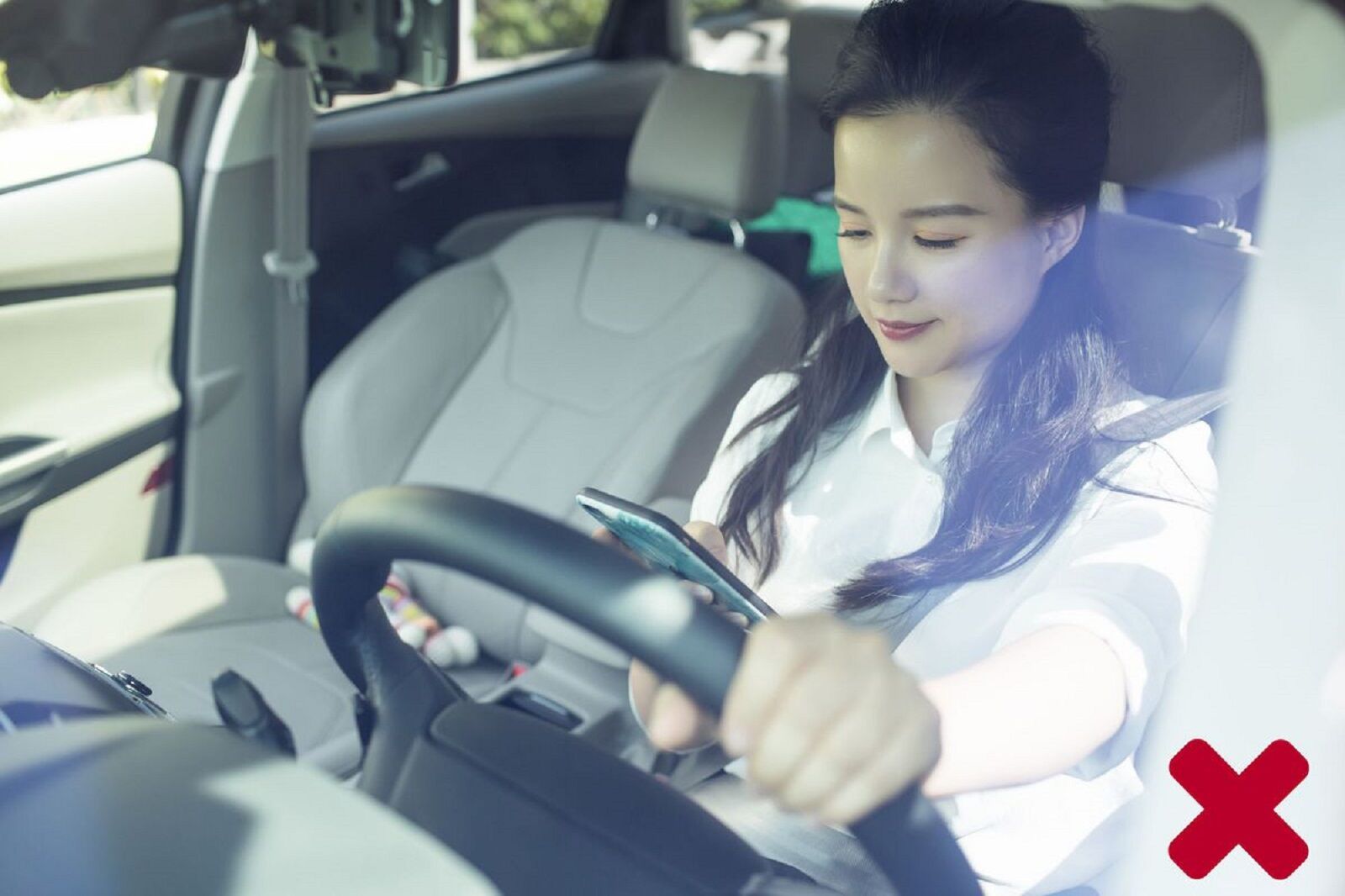 mấ tập trung khi lái xe