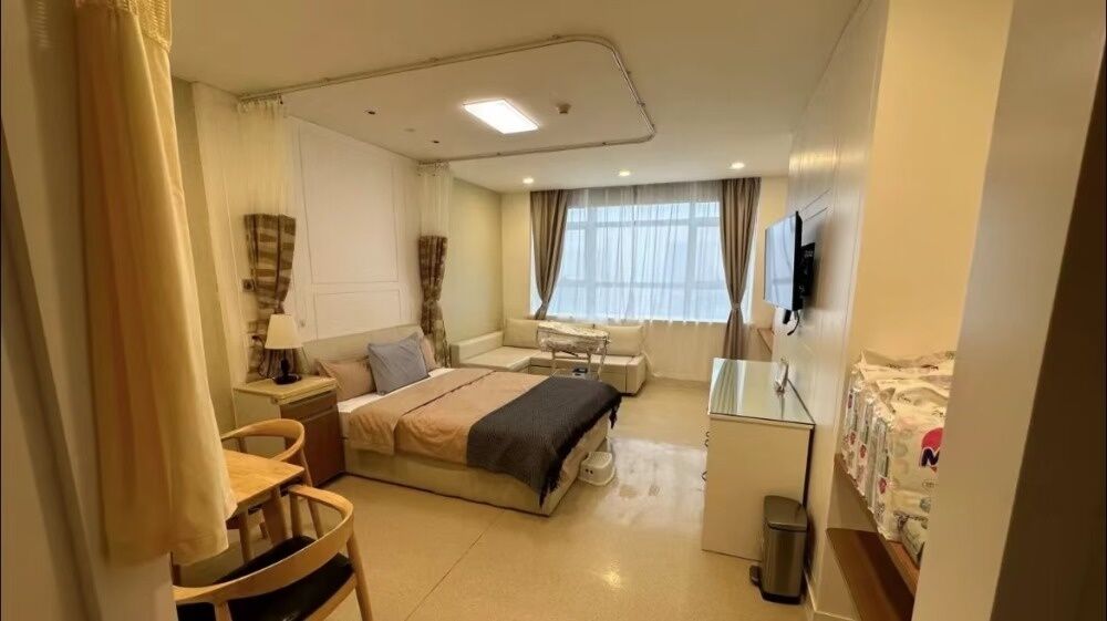 Hồ Ca kết hôn