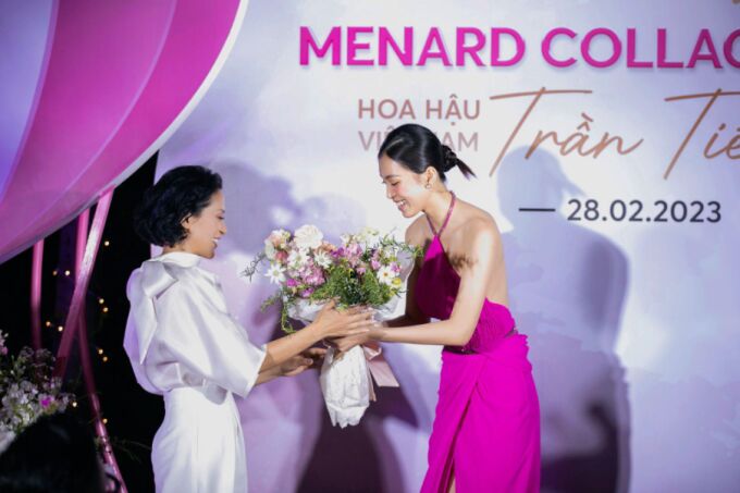 đại sứ Menard Collagen Gold
