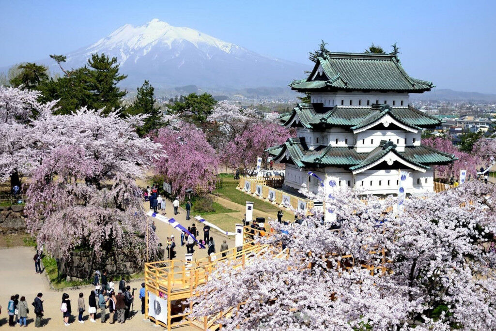 Lâu đài Hirosaki.