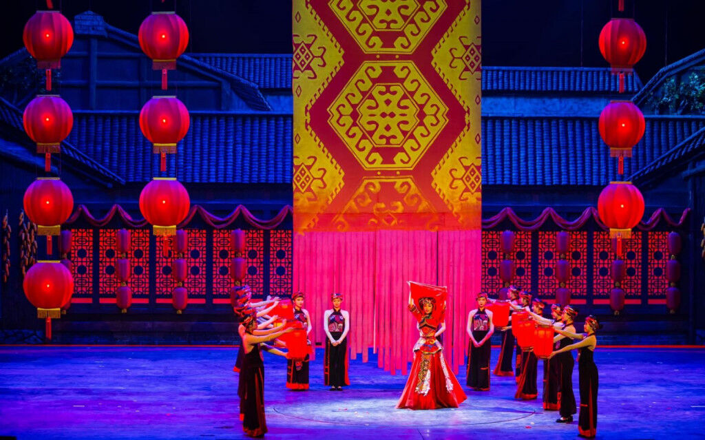 Tour Phượng Hoàng Cổ Trấn 2023