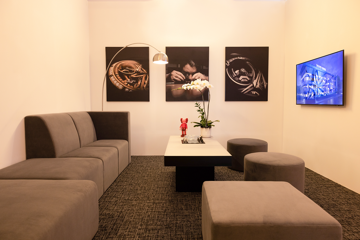 Pop-up Roger Dubuis Sài Gòn