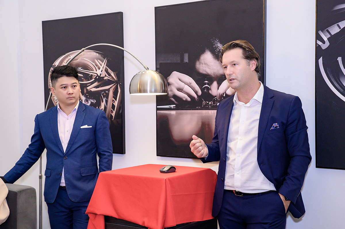 Pop-up Roger Dubuis Sài Gòn
