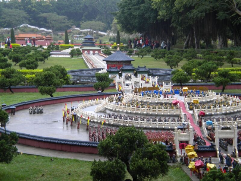 Làng-văn-hóa-dân-tộc-Trung-Hoa-ivivu-2