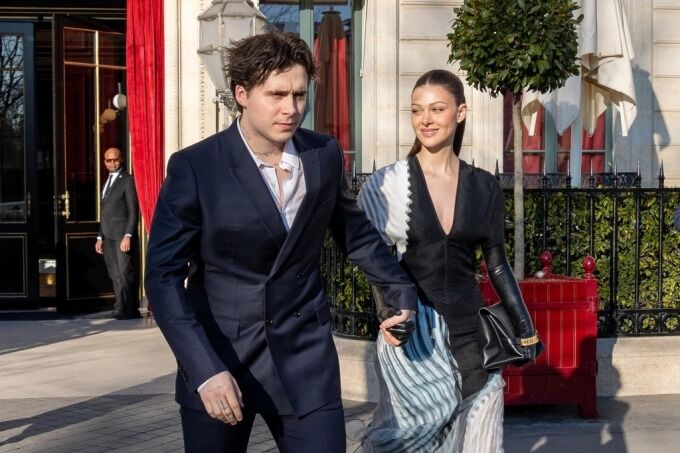 Nhà Becks ở Paris Fashion Week 