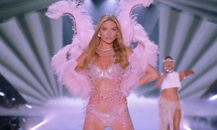 Show Victoria's Secret trở lại