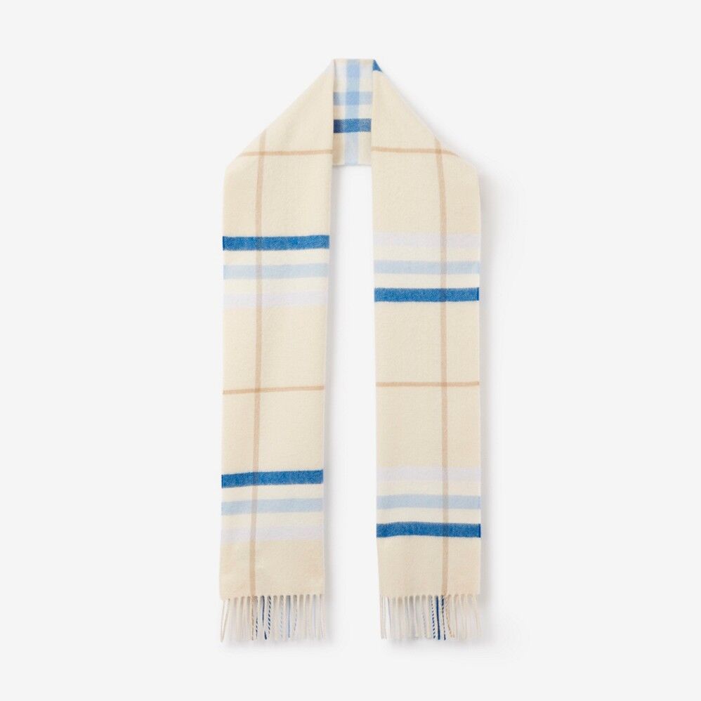 BST Burberry Xuân Hè 2023