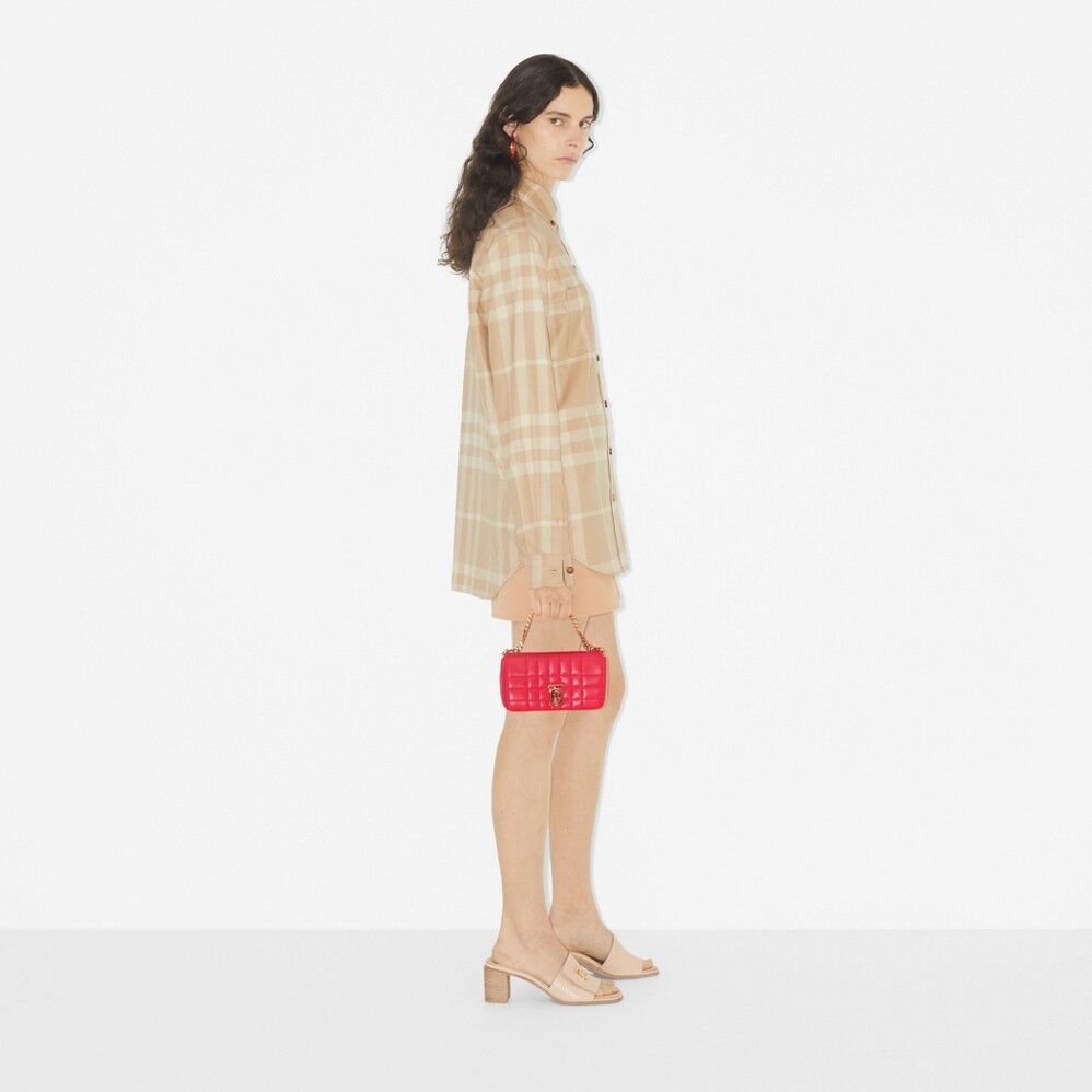 BST Burberry Xuân Hè 2023