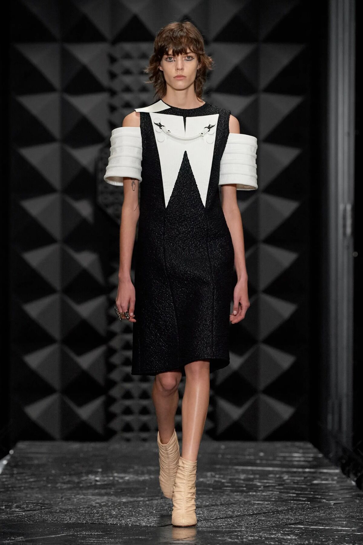 Louis Vuitton Thu Đông 2023