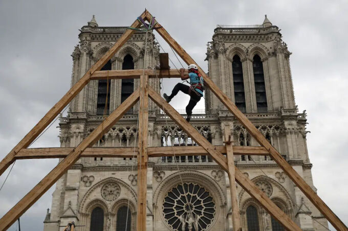 Nhà thờ Đức Bà Paris