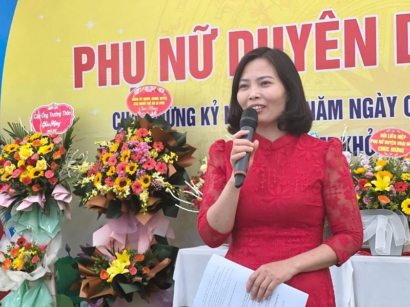Phụ nữ xã La Phù 