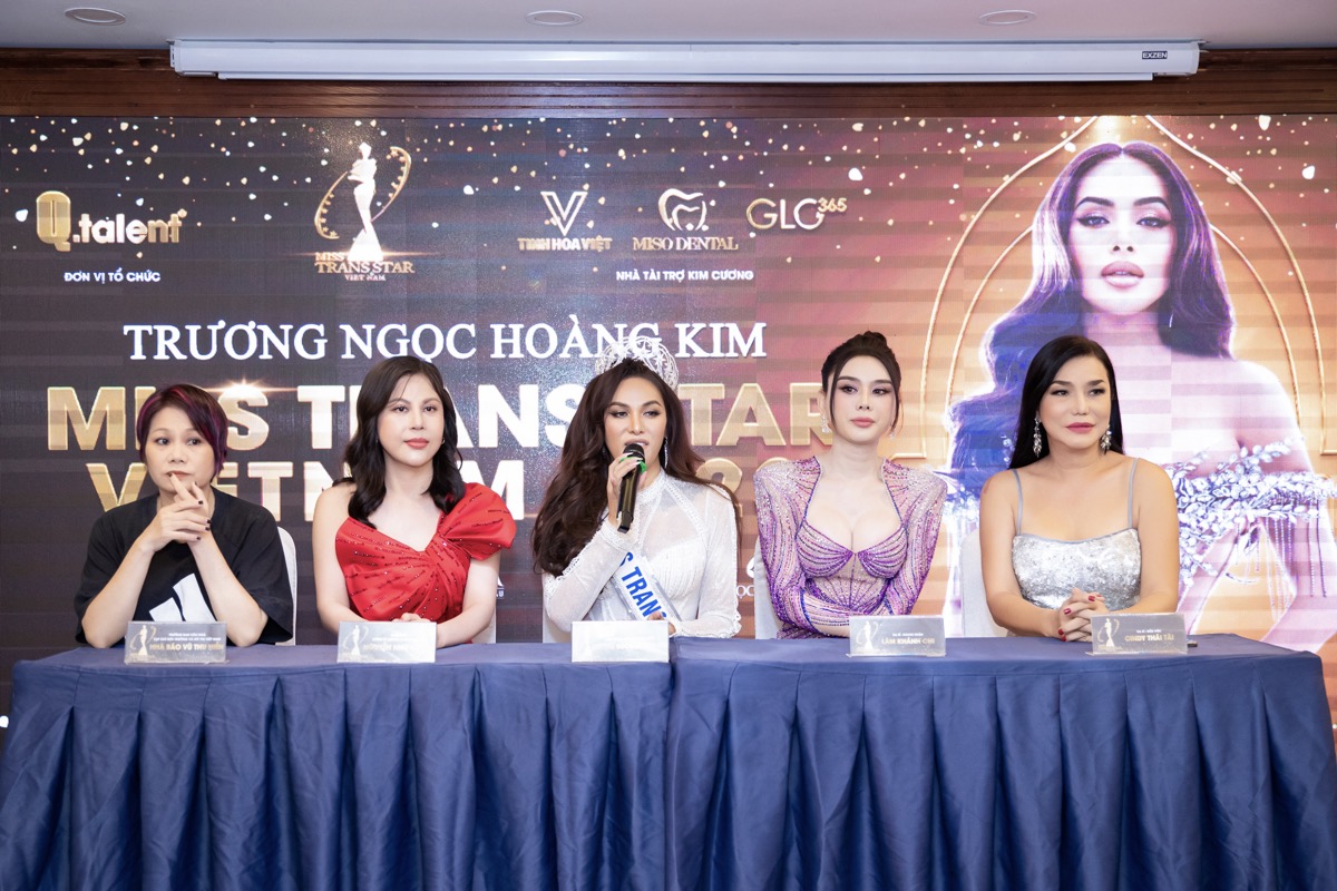 Mai Ngô chúc mừng Hoàng Kim