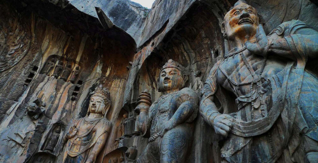 hang động Long Môn 