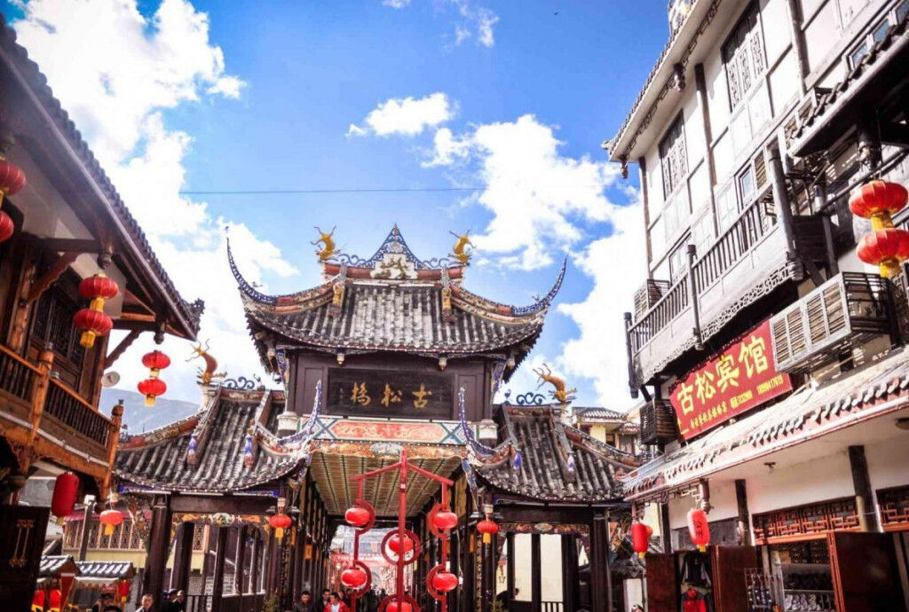 Thành cổ Tùng Phan ivivu 1