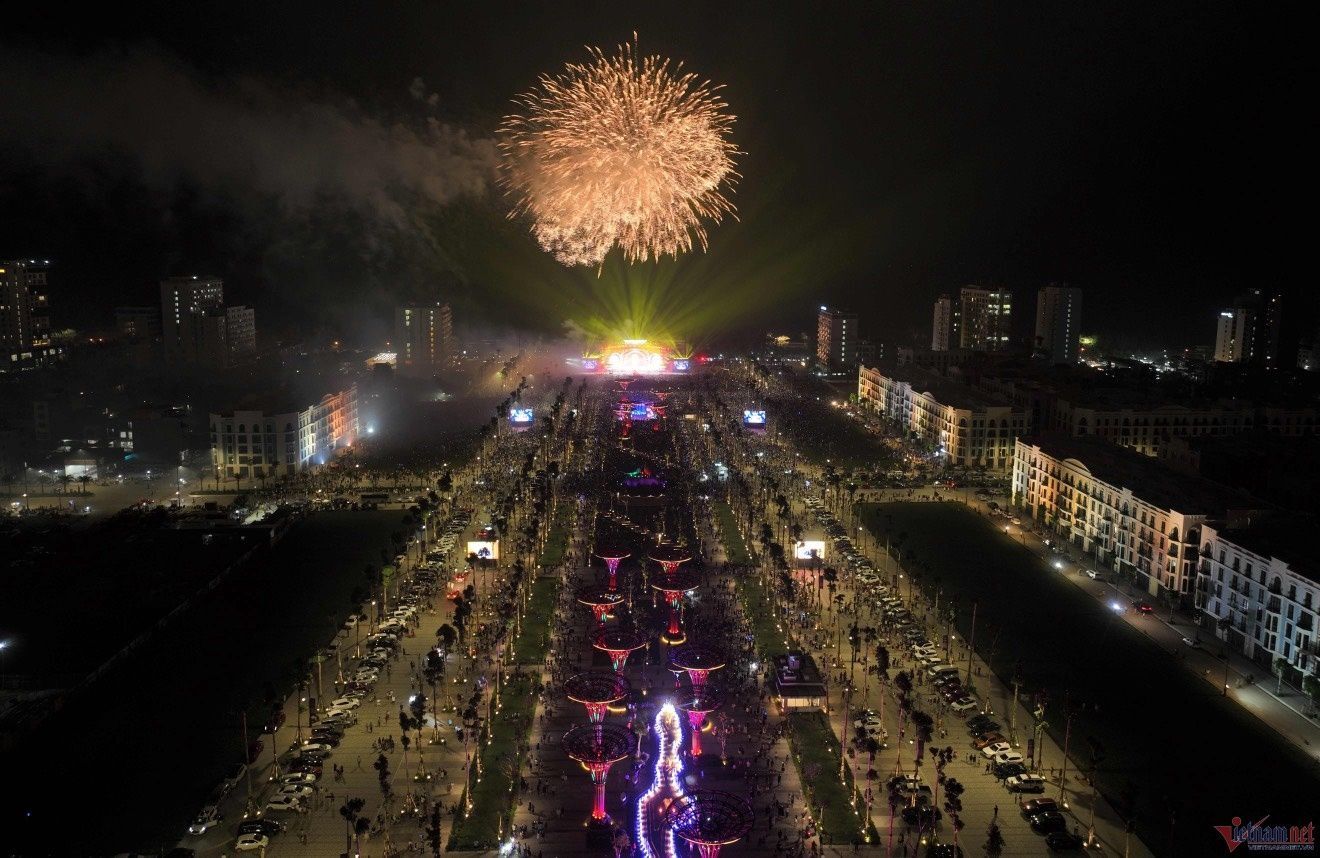 Du lịch biển Sầm Sơn năm 2023 hứa hẹn một kỳ nghỉ hè đầy hấp dẫn và lý thú.