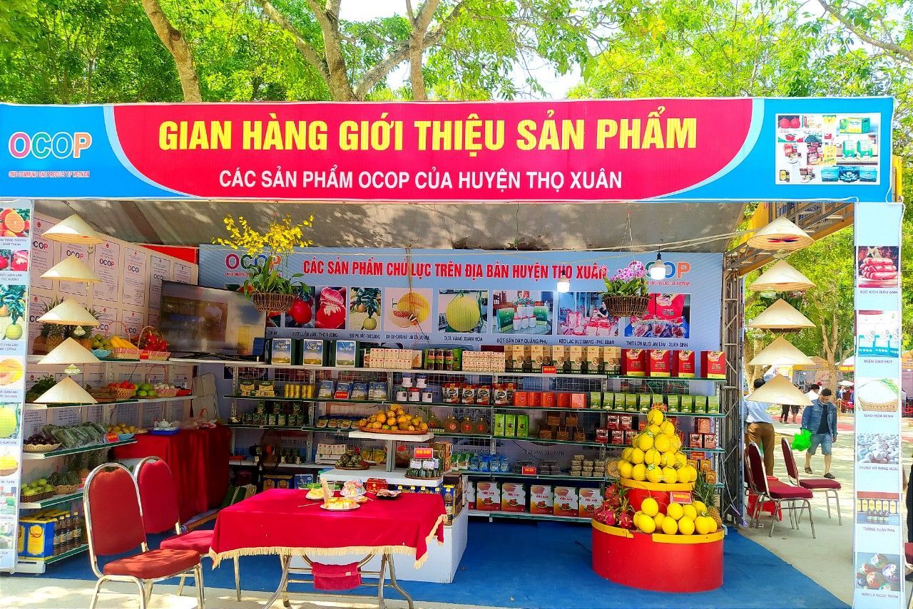 23-04-27-thanh-hoa-le-hoi-den-le-hoan-6-4.jpg