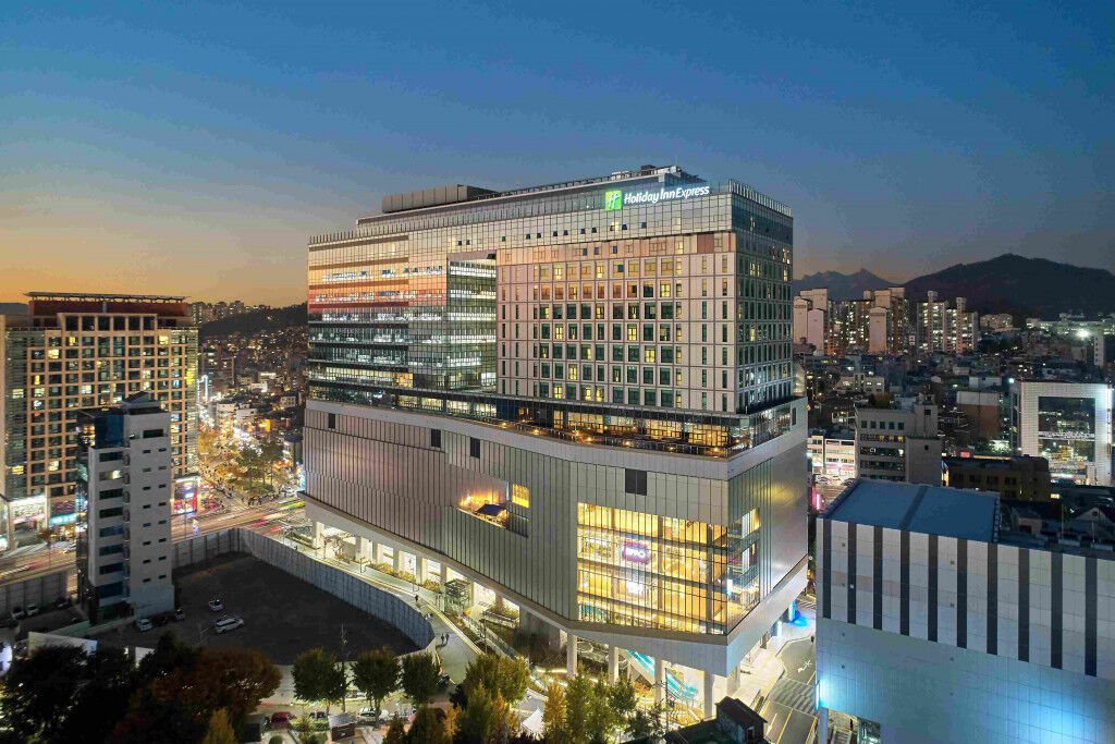 Holiday -Inn- Express- Seoul -Hongdae-ivivu