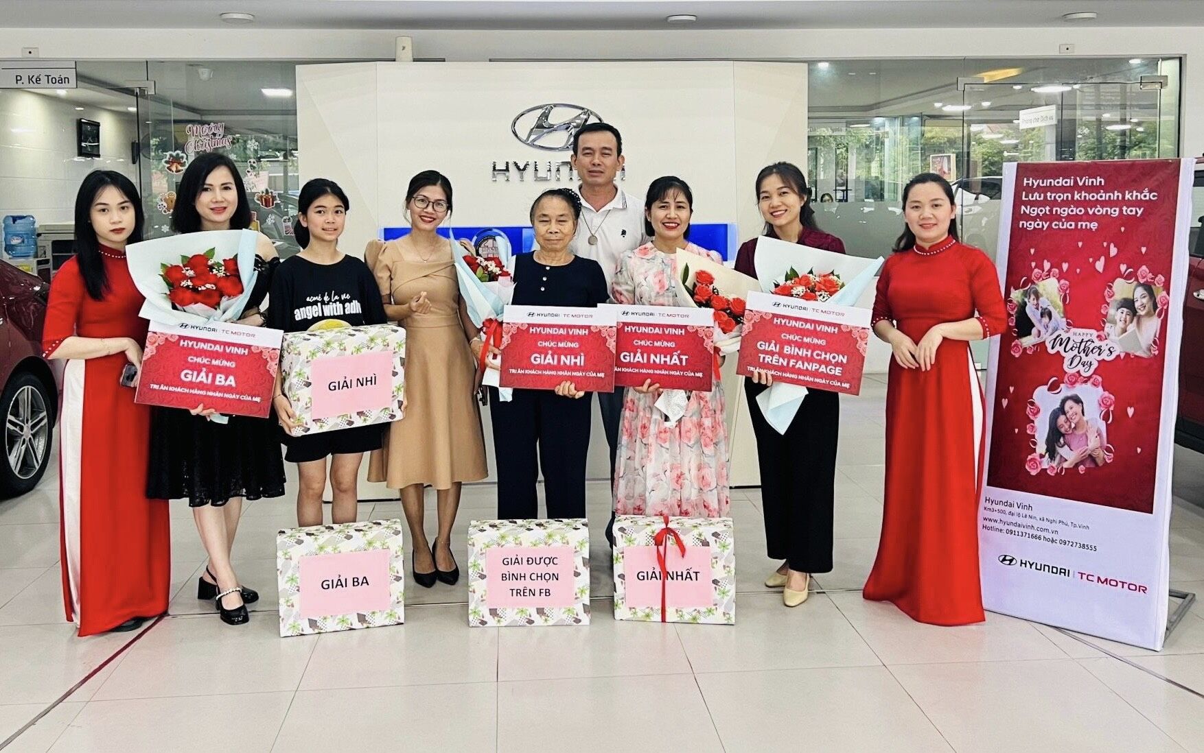 Hyundai Vinh mừng Ngày của Mẹ: Ngọt ngào trong vòng tay mẹ