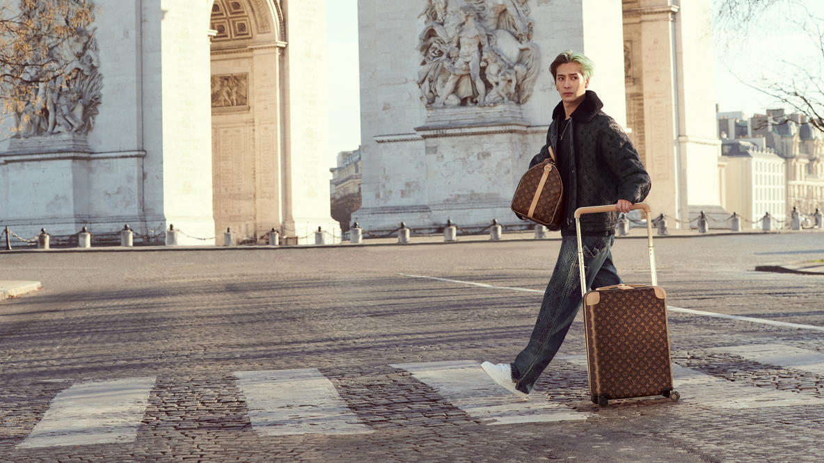 Jackson Wang và Louis Vuitton khám phá Paris với chiếc vali Horizon