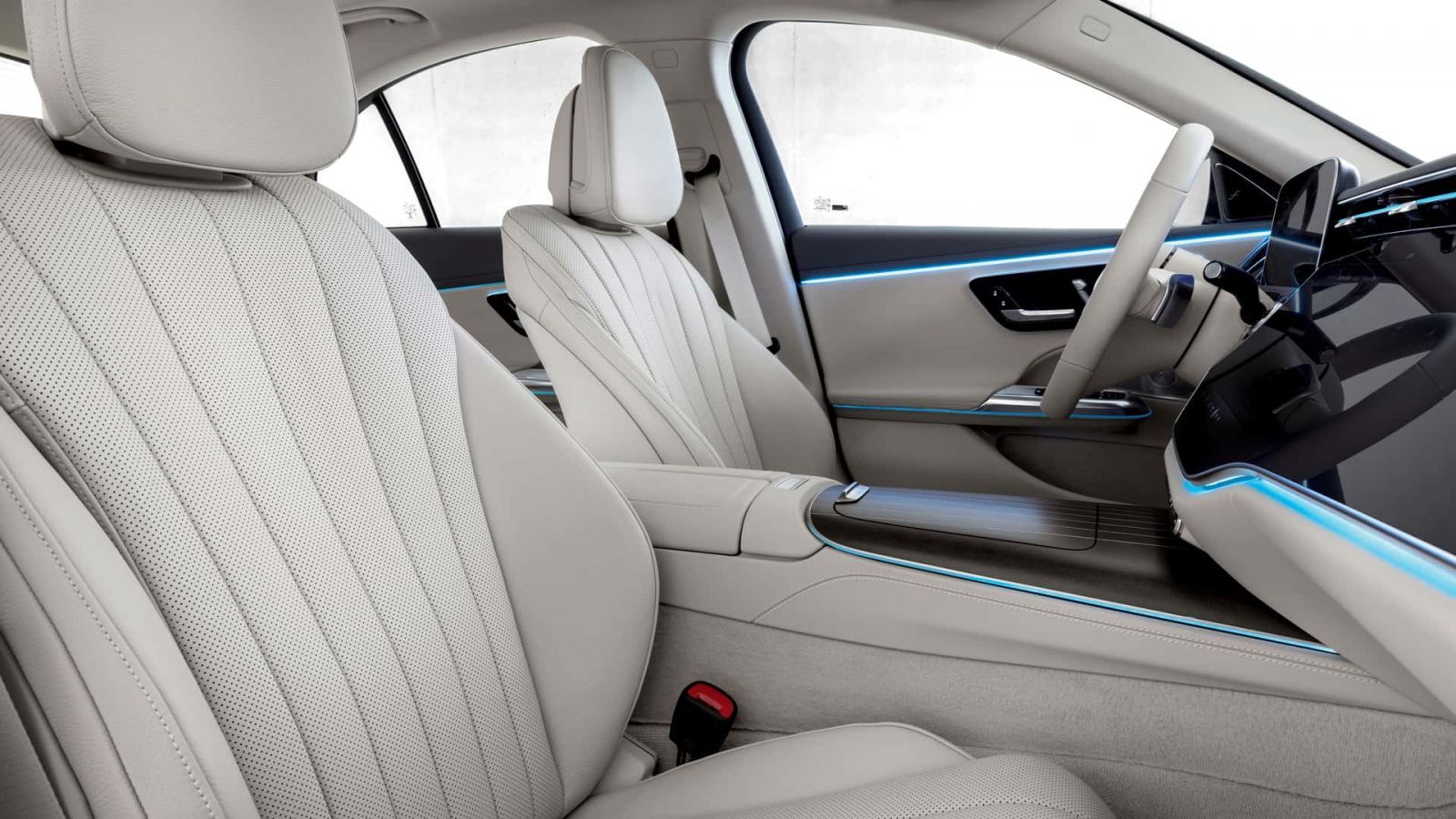 Mercedes-Benz E-Class 