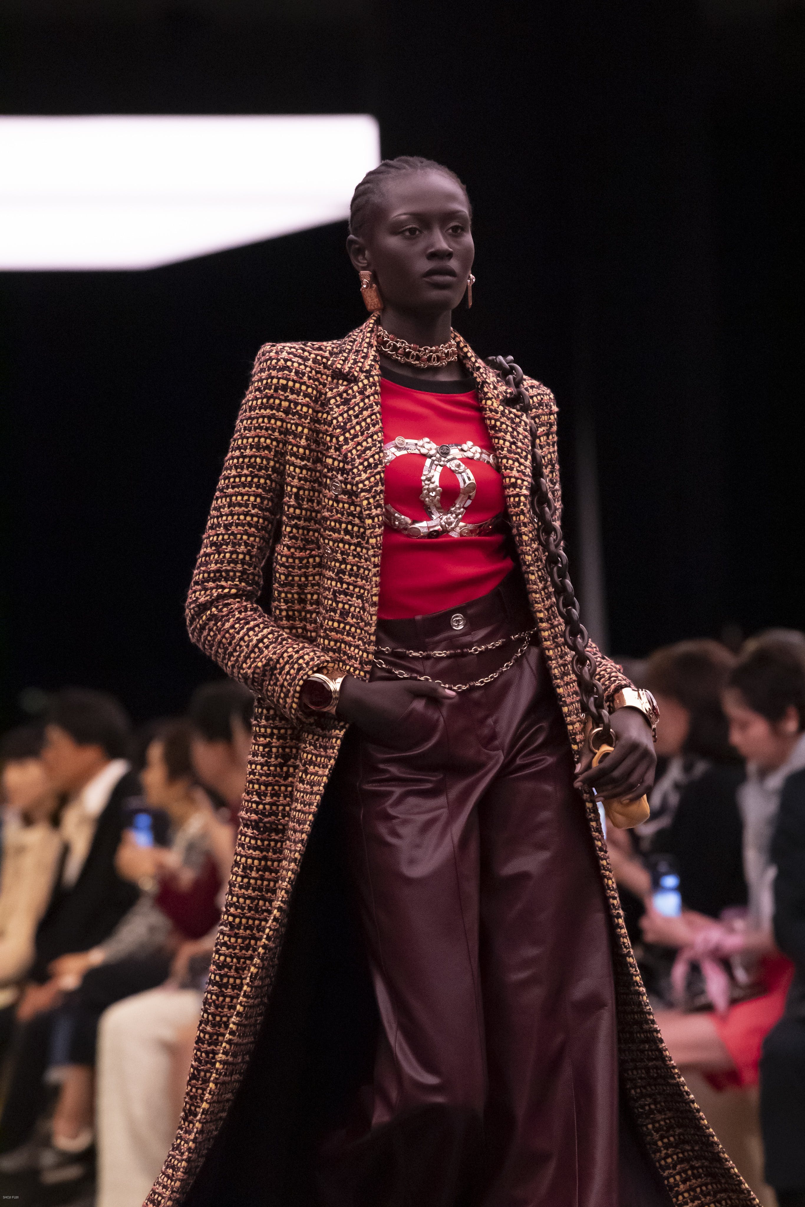 BST CHANEL Métiers d'Art