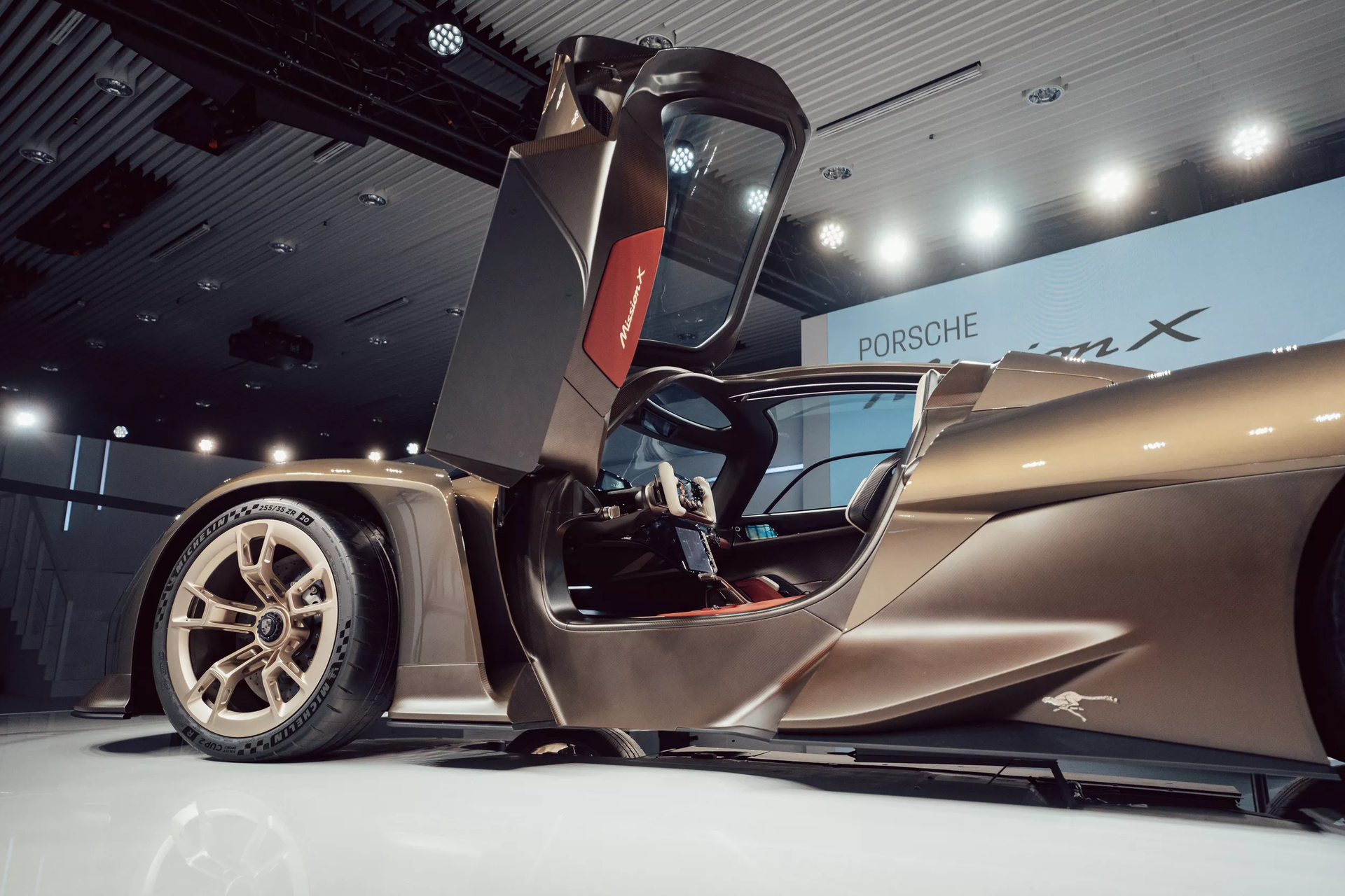 siêu xe điện Porsche Mission X