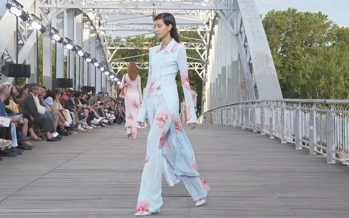 Bộ sưu tập Kenzo Xuân Hè 2024 - Kết nối giữa phương Đông và phương Tây