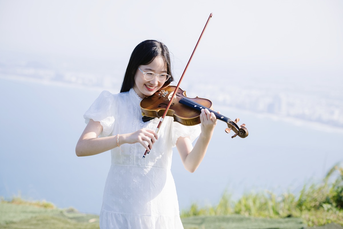 Trang Nhung ra mắt MV