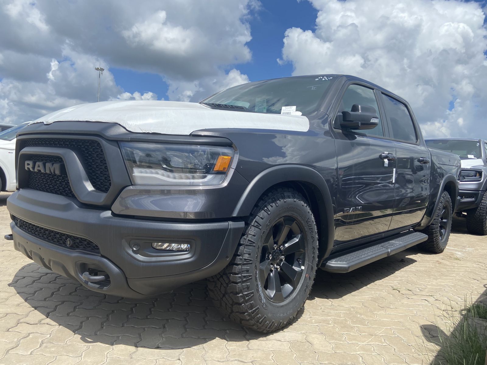 xe bán tải Ram Rebel