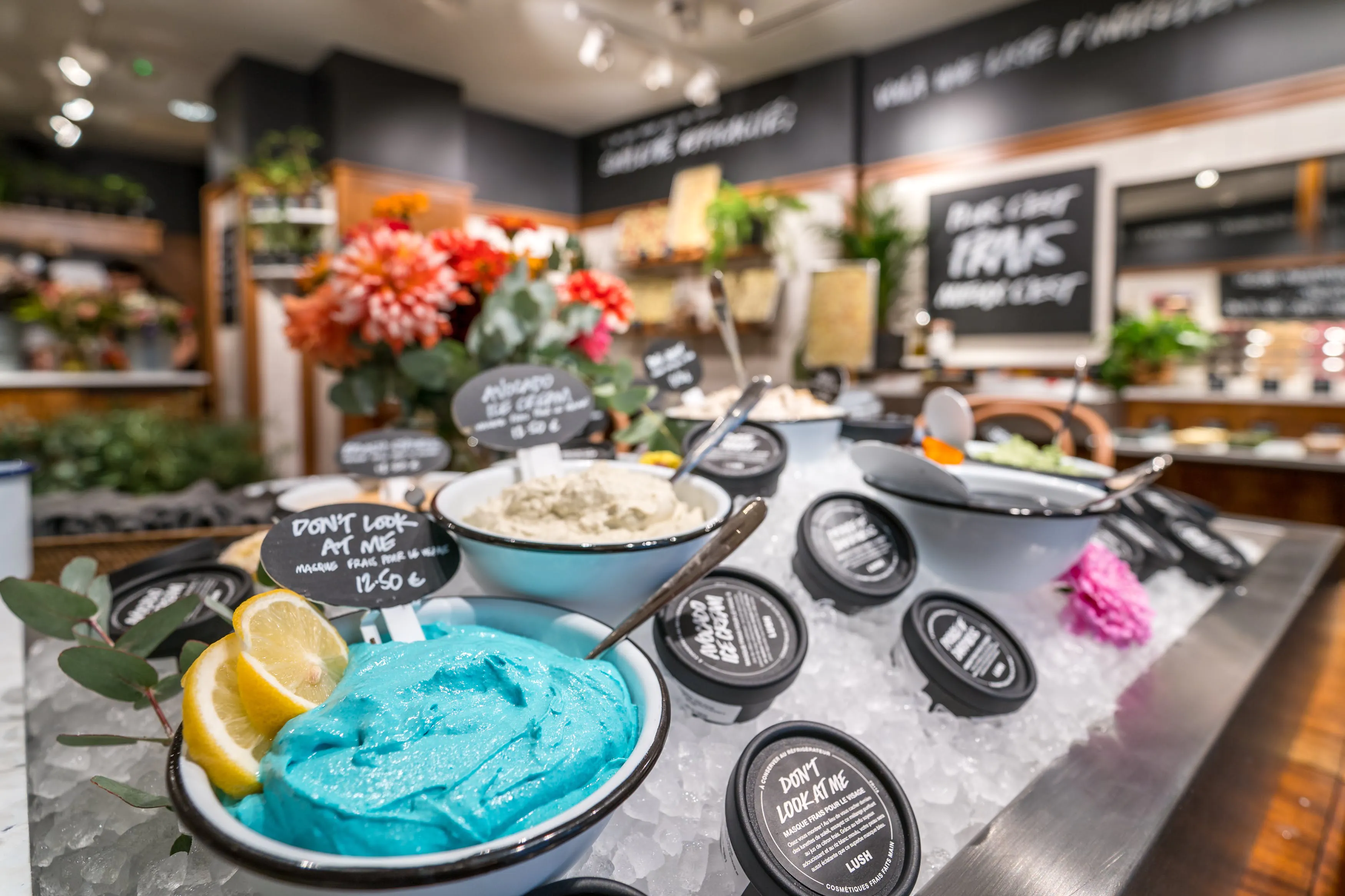 cửa hàng nỹ phẩm LUSH 