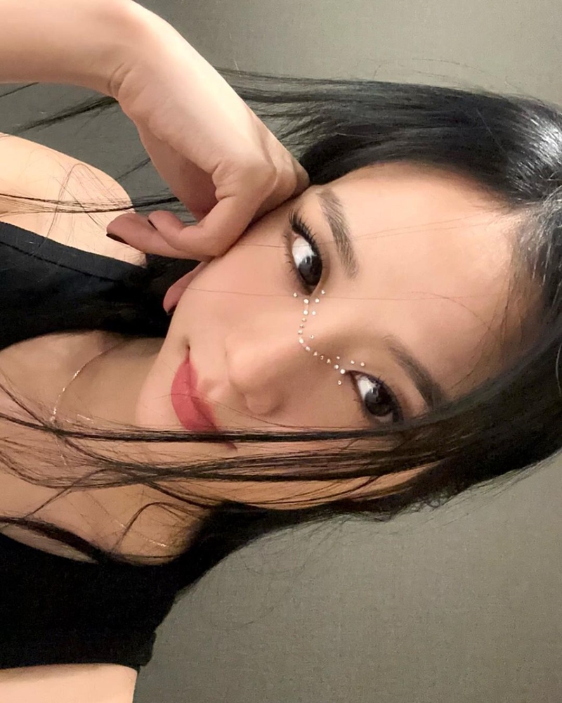 phong cách làm đẹp Black Pink