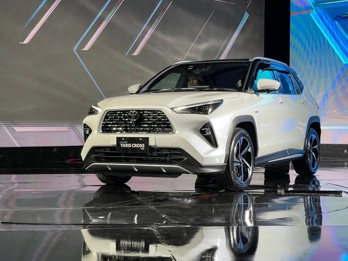 Innova Cross 